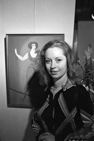 Ausstellung der Malerin Micha Koeck aus München auf der Empore der Badischen Beamtenbank in der Herrenstraße