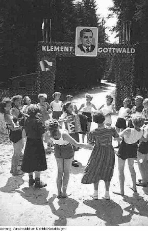 Gorisch-Papstdorf, Pionierferienlager im Juli