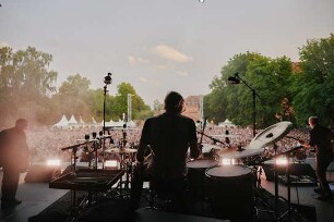 Element of Crime in Wenn es dunkel und kalt wird in Berlin