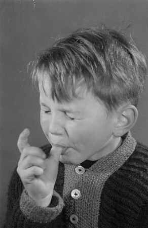 Porträt eines Jungen (Lothar). Sauer!