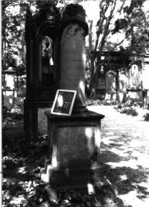 Grabstein A II/5/33