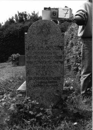Grabstein 67
