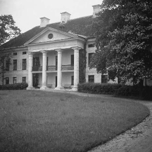 Herrenhaus