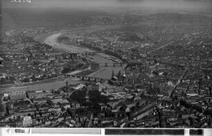 Dresden: Altstadt, Neustadt und östliche Vorstädte von Südwesten. Luftbild-Schrägaufnahme