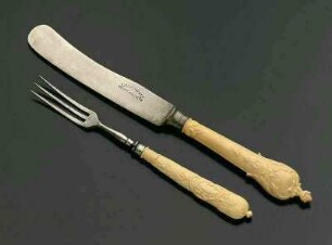 Besteck (Gabel + Messer)