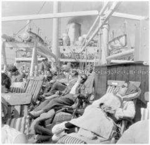 Auf dem Sonnendeck des Kreuzfahrtschiffs "Castel Felice", unterwegs nach Norwegen