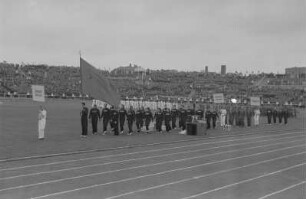 Internationales Leichtathletik-Sportfest im Walter-Ulbricht-Stadion : Blick auf die sowjetische Mannschaft