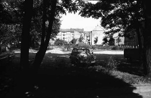Pläne des Landratsamts zum Auszug aus dem Verwaltungsgebäude Schloßplatz 19 und Bau eines neuen Gebäudes Ecke Ettlinger- und Augartenstraße.