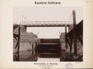 Dortmund-Ems-Kanal. Sperrschleuse am Haneken-Kanal, Hanekenfähr: Notverschluss im Oberhaupt