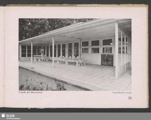 Vorhalle der Musterschule