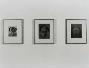 Raumaufnahme mit Selbstporträts : Raumaufnahme mit Selbstporträts in der Ausstellung: Arnold Schönberg - Das bildnerische Werk. 30.09.2001-18.11.2001