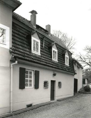 Radebeul, Paradiesstraße 66/68. Sogenannter Grundhof (1750/1850). Herrenhaus-Anbau
