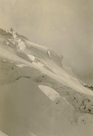 Italien. Ortlergruppe. Eisbruch am Ortler