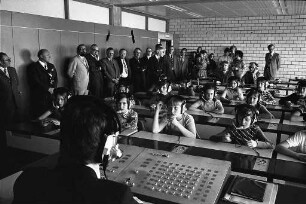 Einweihung des Otto-Hahn-Gymnasiums in der Waldstadt