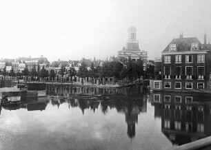 Leiden, Stiller Rhein mit St. Mariakirche