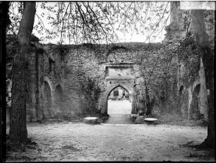 Klosterruine Limburg Vorhalle Westseite