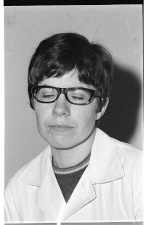 Kleinbildnegativ: Beate Lind, Poliklinik West, 1968