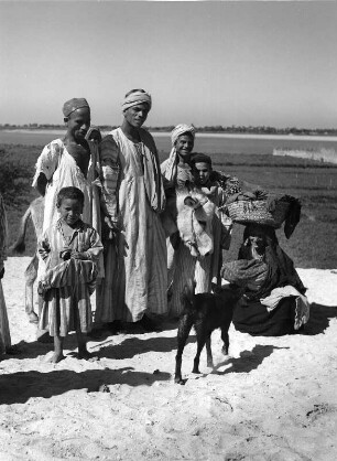 Reisefotos Ägypten. Beni Hasan. Fellachen. Gruppenbildnis