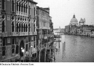 Canale Grande gegen Santa Maria delle Salute