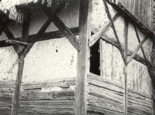 Wirtschaftsgebäude in Spohla, Detail : Bauwesen - Wirtschaftsgebäude und Gehöfte. Ort: Spale / Spohla. Gebohlte Fachwerkscheune