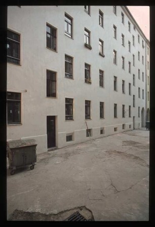Diapositiv: Skalitzer Str. 144-145, 1984