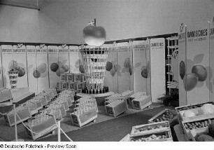 Messestand mit dänischem Obst und Gemüse