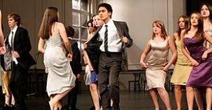 Tanzträume - Jugendliche tanzen KONTAKTHOF von Pina Bausch