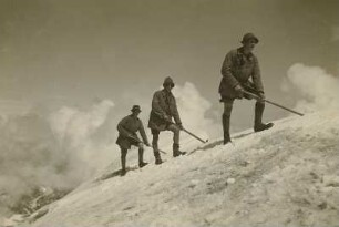 Österreich. Hohe Tauern. Glocknergruppe. Bergsteiger auf dem Großen Wiesbachhorn (3577 m)