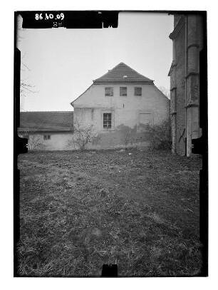 Mellenthin, Dorfstraße 25. Schloß (1575-1580, Umbau 1904). Seitenflügel. Gartenseite