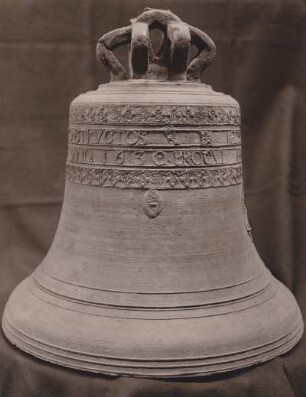 Brauneck (?) Glocke