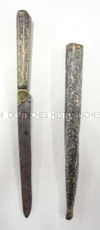 Messer mit Scheide