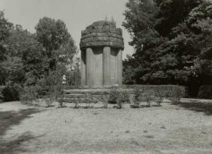 Denkmal für die Gefallenen des 1. Weltkrieges : Denkmal für die Gefallenen des 1. Weltkrieges (nach 1918). Herzberg (Elster), Stadtpark