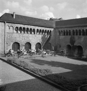 Simeonstift — Stiftshof