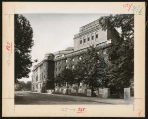 Stadttheater, Bochum: Ansicht von Süden