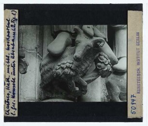 Chartres, Kathedrale Notre-Dame : Mittleres Nordportal, linkes Gewände, untere Konsole, 2. Figur links, Abraham