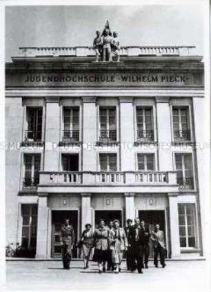 Die Jugendhochschule "Wilhelm Pieck" der FDJ in Bogensee