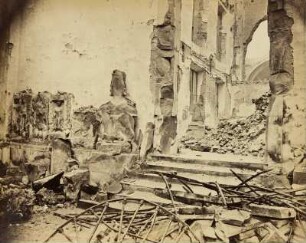 Ruine der Peterskirche? Treppenaufgang