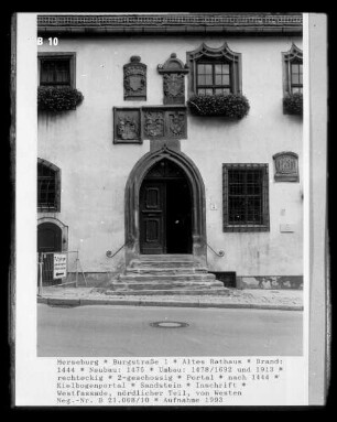 Altes Rathaus — Portal