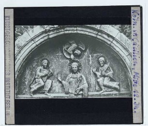 unbekannt, Tympanonrelief aus St. Cäcilien: Krönung der Hl. Cäcilie zwischen ihrem Bräutigam Valerianus und seinem Bruder Tiburtius (Köln Museum Schnütgen K275)