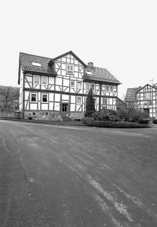 Einhaus; Helsa, Gänsemarkt 1