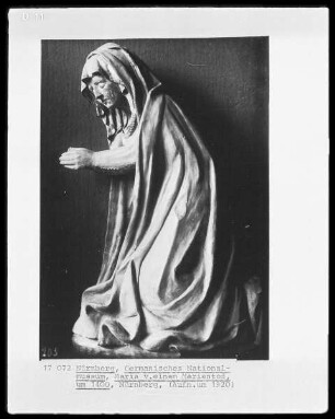 Marientod — Kniende Maria