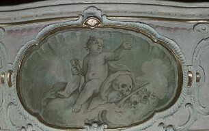 Putto mit Symbolen des Todes