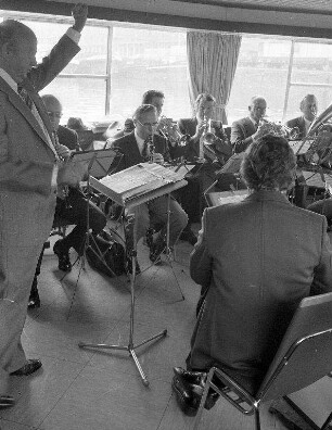 Hafenkonzert des Musikvereins "Harmonie" Karlsruhe-Rüppurr im Rheinhafen
