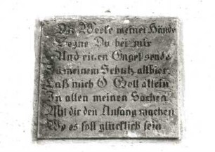 Coswig, Hauptstraße 28. Ehemaliges Wohnstallhaus (1836), Inschrifttafel (Sandstein)