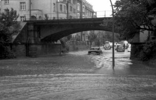 Freiburg: Unwetter über Freiburg, Unterführung Tennenbacher Straße