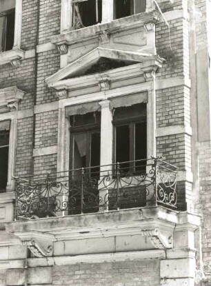 Dresden-Neustadt, Sebnitzer Straße 7. Wohnhaus (um 1895). Balkon