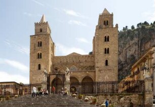 Duomo; Santi Salvatore e Pietro e Paolo