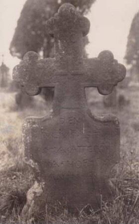 Friedhof. Grabkreuz Anna Catterina Hofmanin. +1753