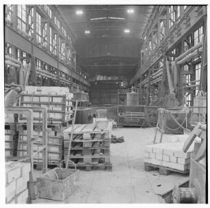 Halle Ofenbau (22.12.1986), Maurer beim Pfannenmauern, Brigade "Otto Grotewohl" Walzwerk (07.01.1987), Gespräch bei Lutz Stephan (10.01.1986), Kettenschweißerei (22.01.1987), Schnee beräumen Dresdner Straße (22.01.1987)