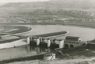Gesamtansicht Staustufe Besigheim/Neckar